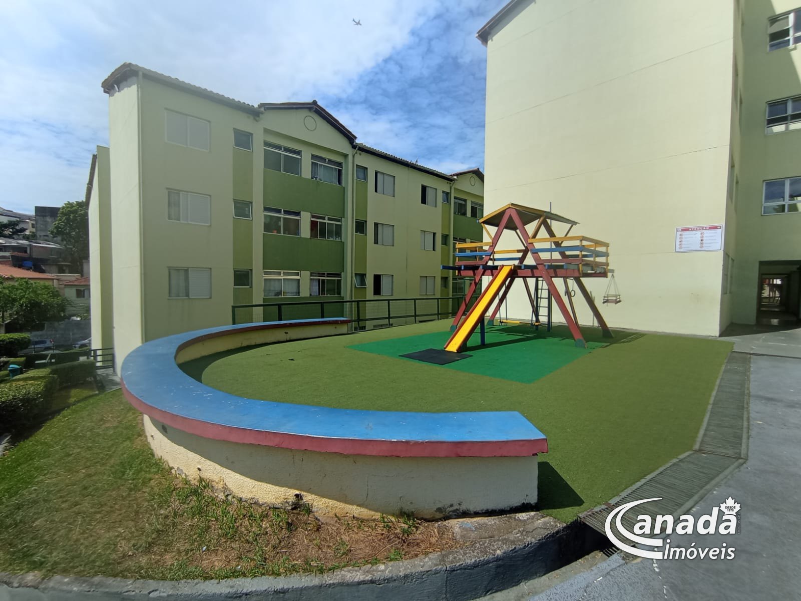 Apartamento com 2 dormitórios em Osasco