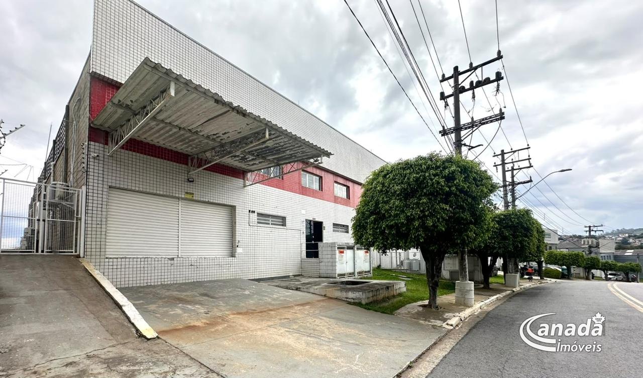 Galpão Comercial em Santana de Parnaíba